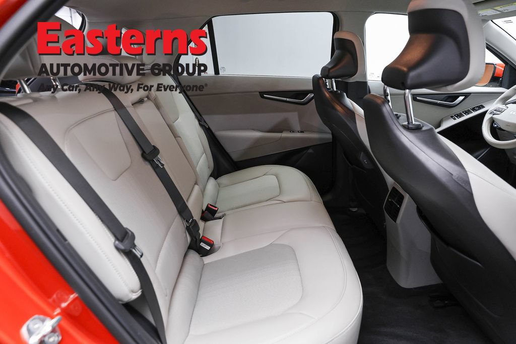Used 2023 Kia Niro Wind w/ Wind Preserve Package FWD image 24