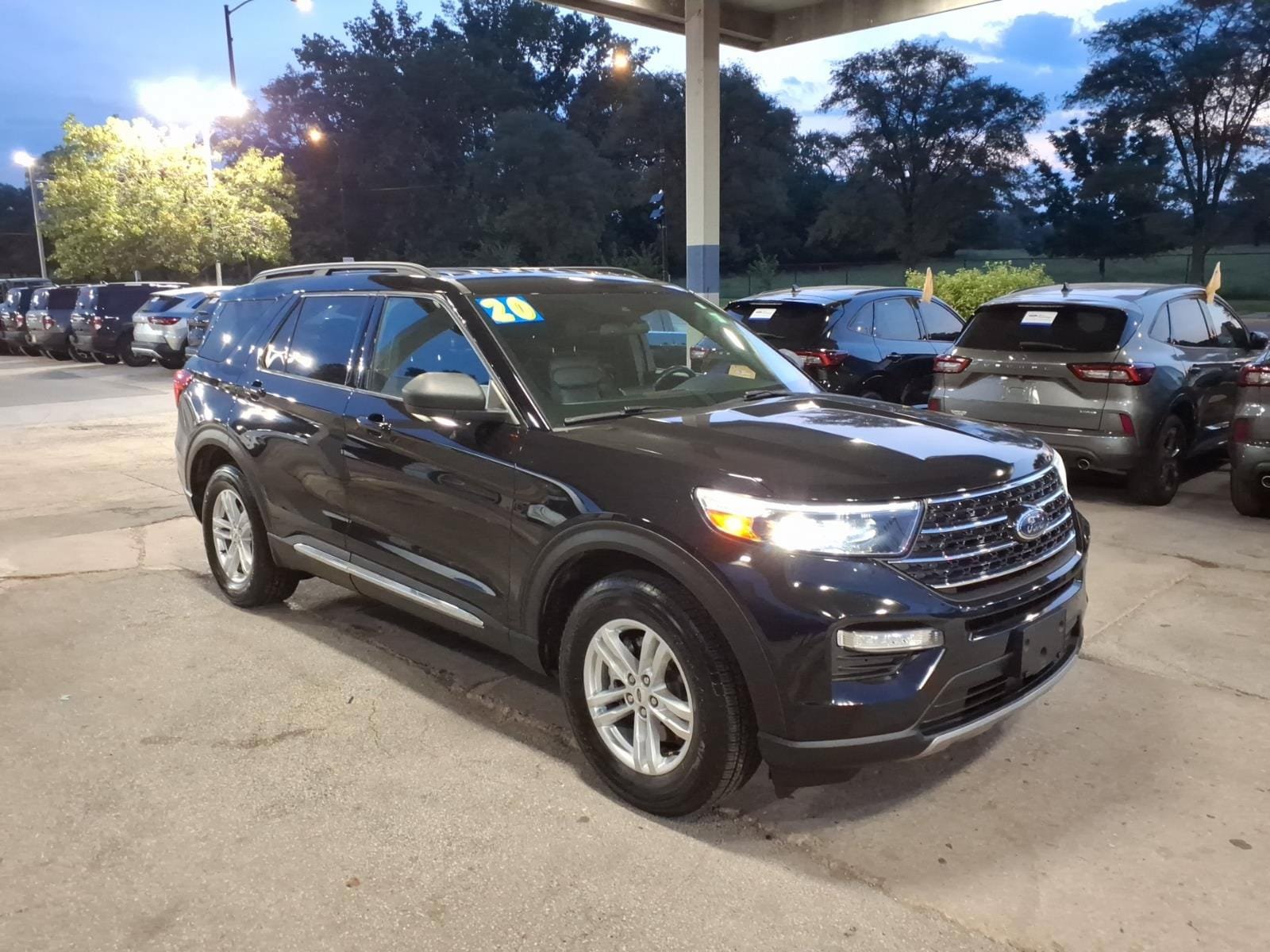 Used 2020 Ford Explorer XLT w/ Equipment Group 202A AWD/4WD video 1