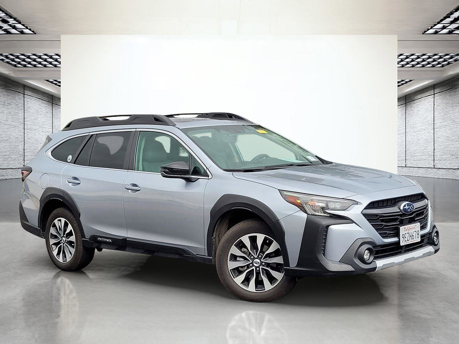 Used 2023 Subaru Outback Limited image 2