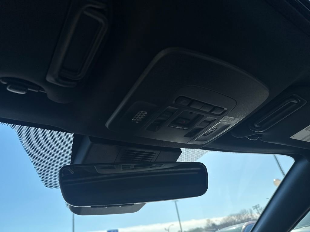 Used 2026 Toyota Camry SE w/ Convenience Package image 28