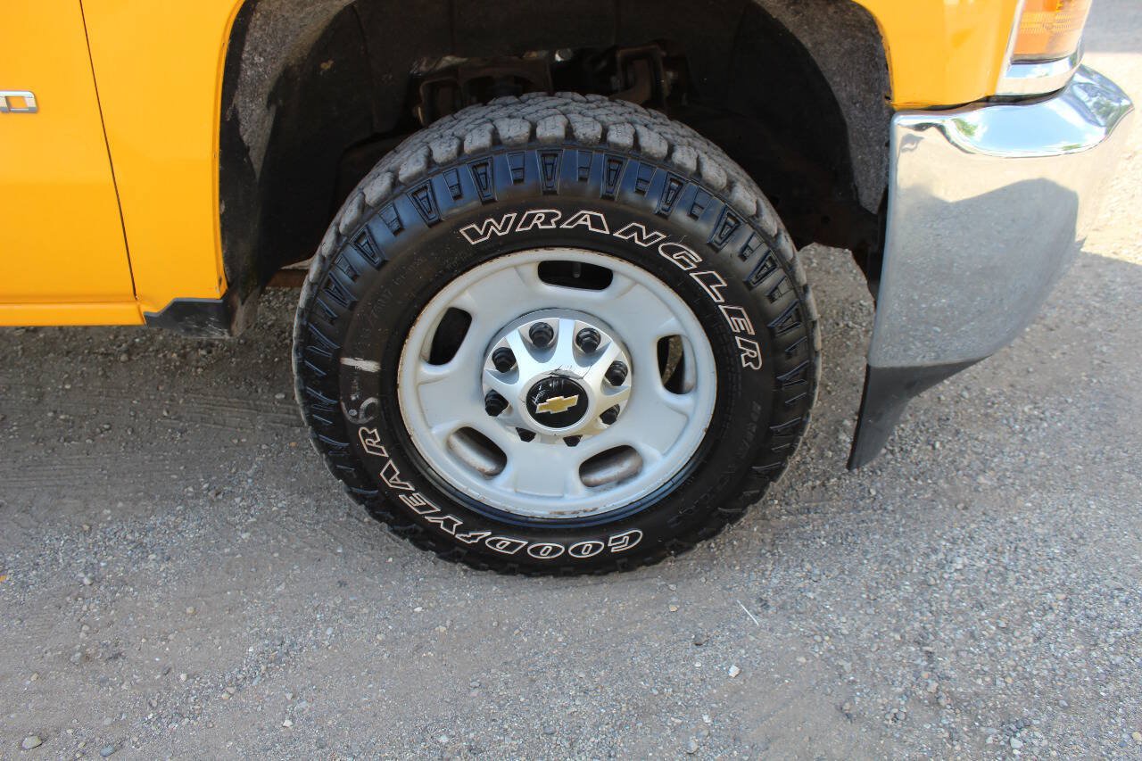 Used 2015 Chevrolet Silverado 2500 W/T AWD/4WD image 22