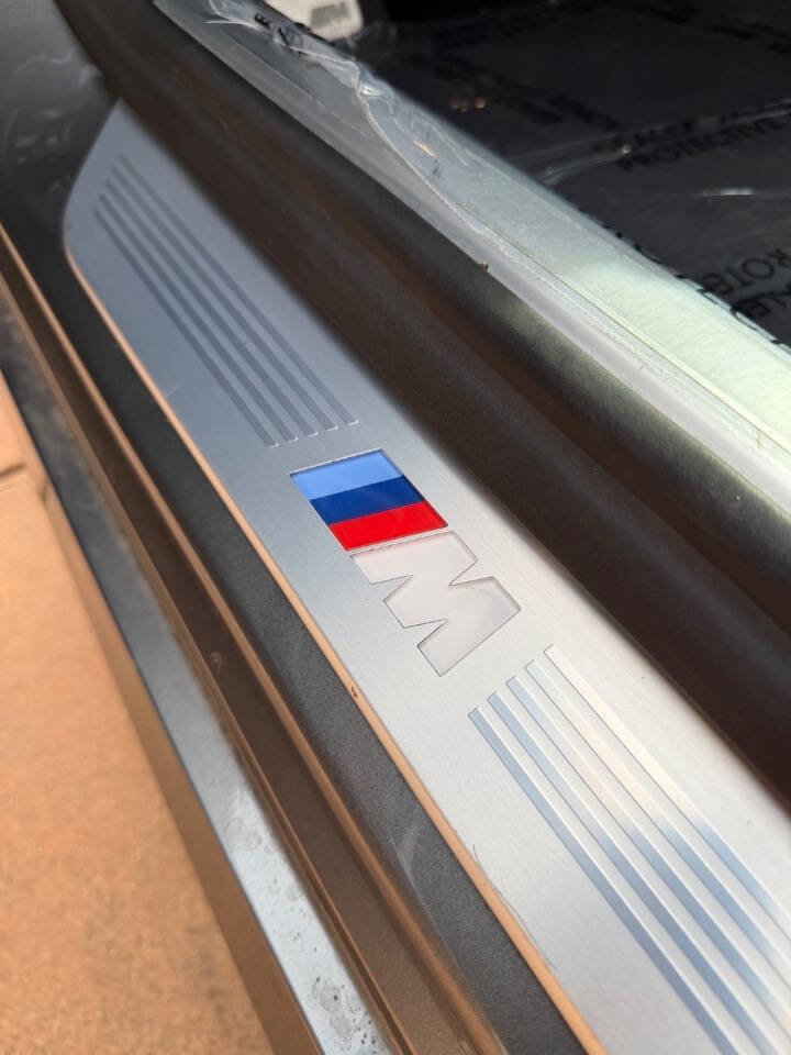 Used 2018 BMW 750i image 38