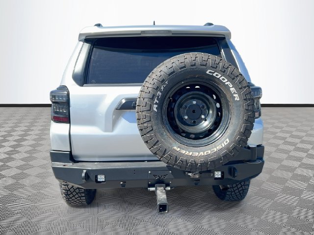 Used 2020 Toyota 4Runner TRD Off-Road Premium AWD/4WD image 6