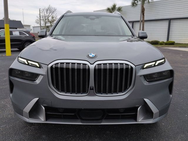 Used 2024 BMW X7 xDrive40i AWD/4WD image 10