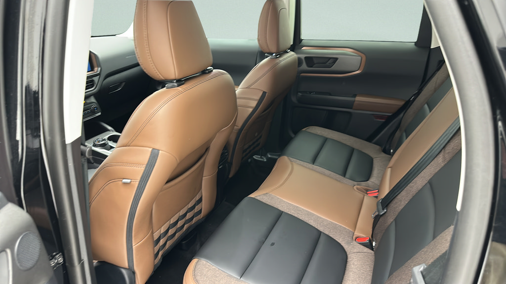 Used 2025 Ford Bronco Sport Outer Banks w/ Outer Banks Tech Package+ AWD/4WD image 9