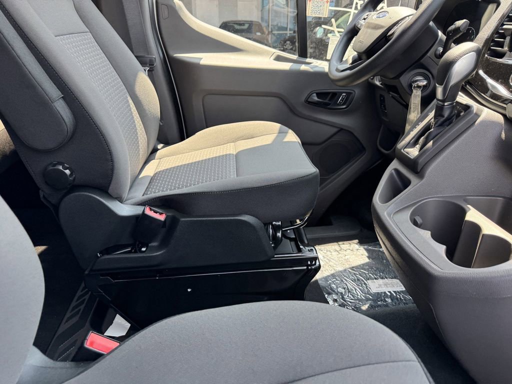 New 2025 Ford Transit 350 XLT image 6
