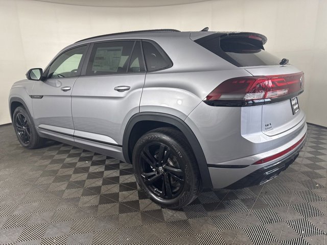 New 2026 Volkswagen Atlas Cross Sport SEL R-Line image 6