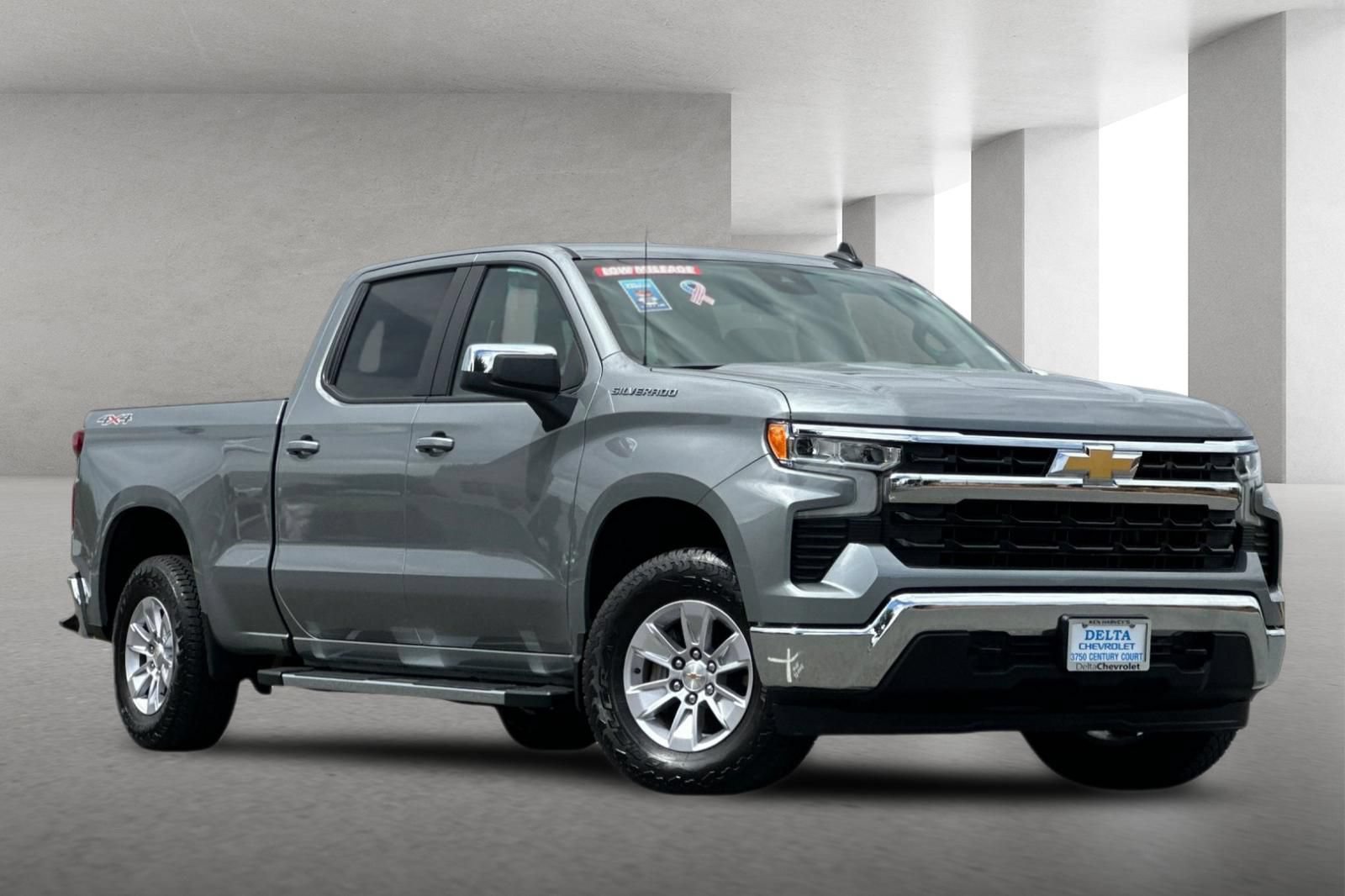 Used 2025 Chevrolet Silverado 1500 LT w/ Protection Package AWD/4WD image 2