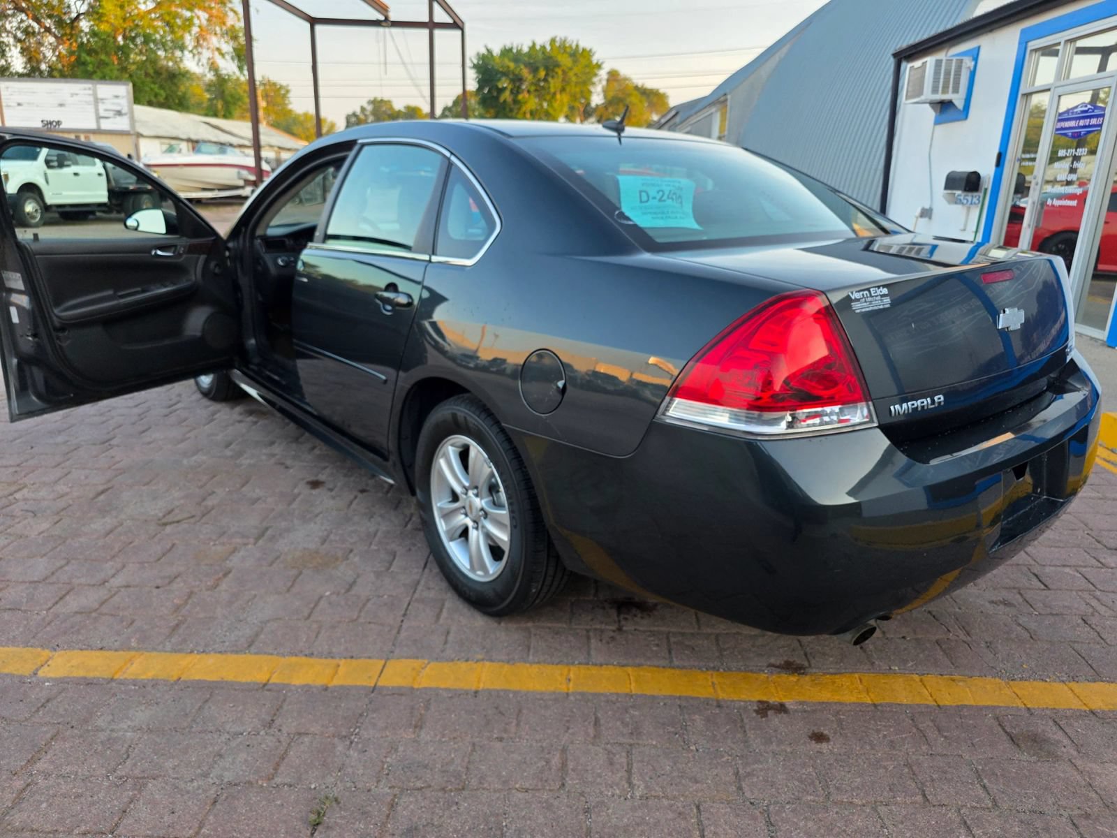 Used 2014 Chevrolet Impala Limited LS FWD image 7