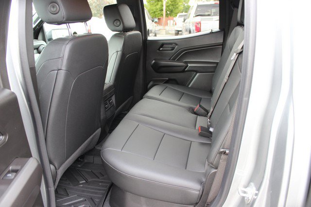 Used 2025 Chevrolet Colorado Trail Boss AWD/4WD image 7