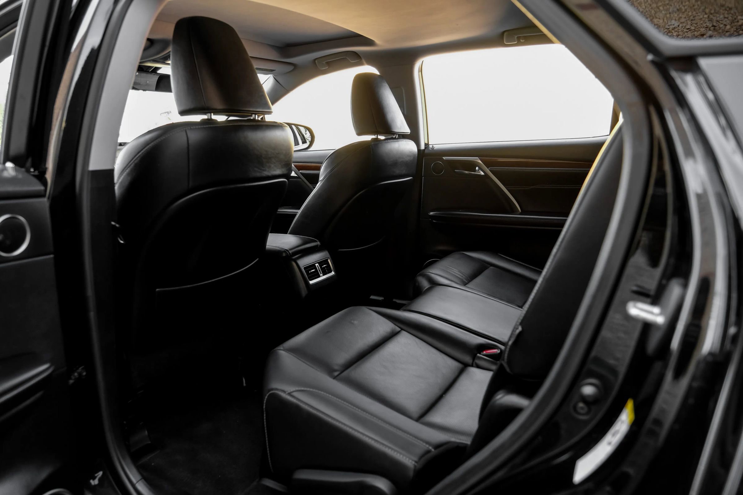 Used 2018 Lexus RX 350L AWD image 38