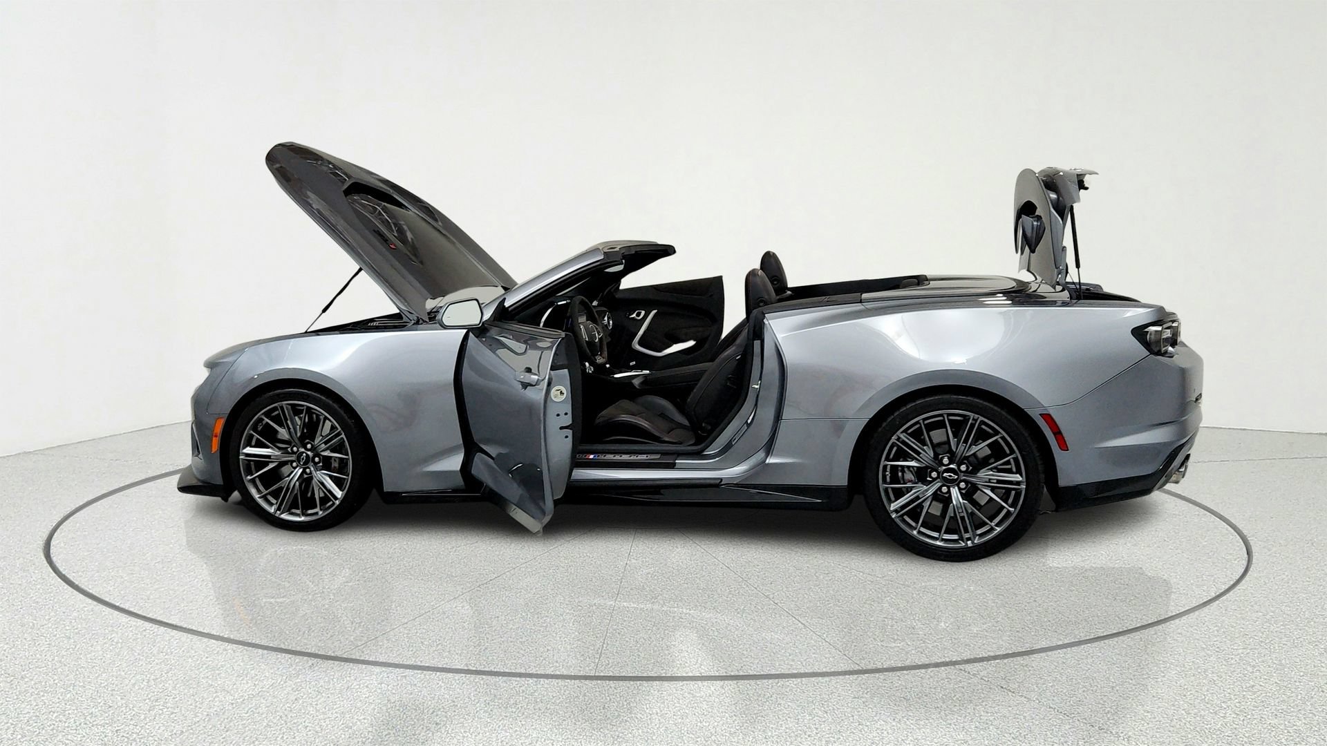 Used 2022 Chevrolet Camaro ZL1 RWD image 10