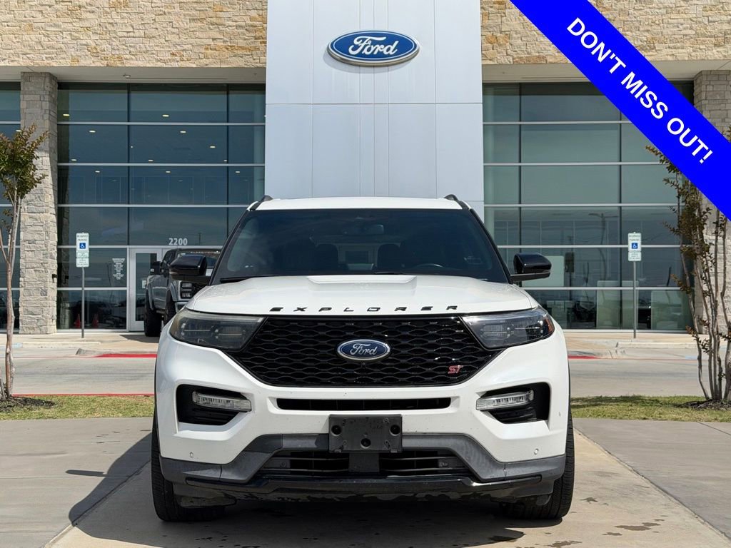 Used 2021 Ford Explorer ST w/ Equipment Group 401A AWD/4WD image 2