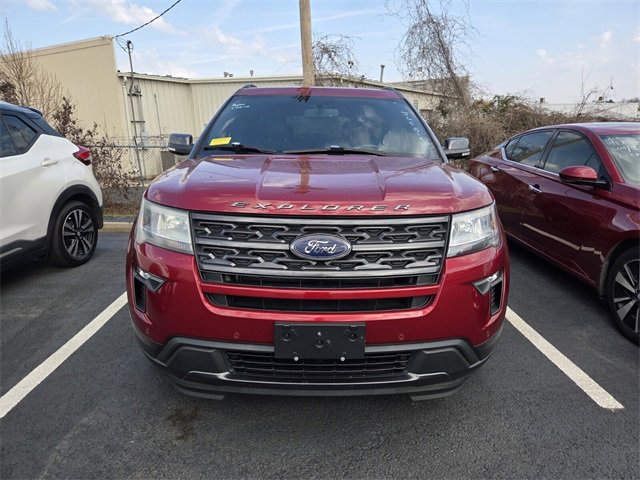 Used 2018 Ford Explorer XLT w/ Equipment Group 202A image 2