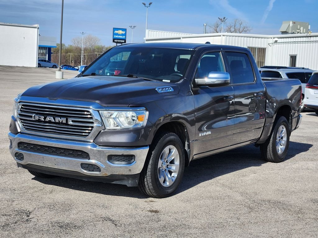 Used 2023 RAM 1500 Laramie AWD/4WD image 3