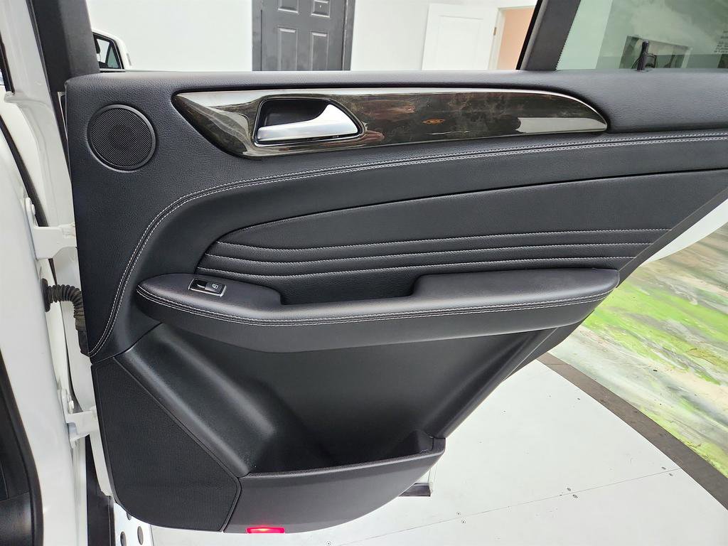 Used 2015 Mercedes-Benz ML 400 4MATIC image 31