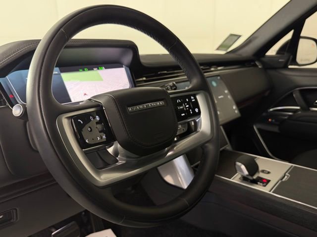 New 2025 Land Rover Range Rover SE image 13
