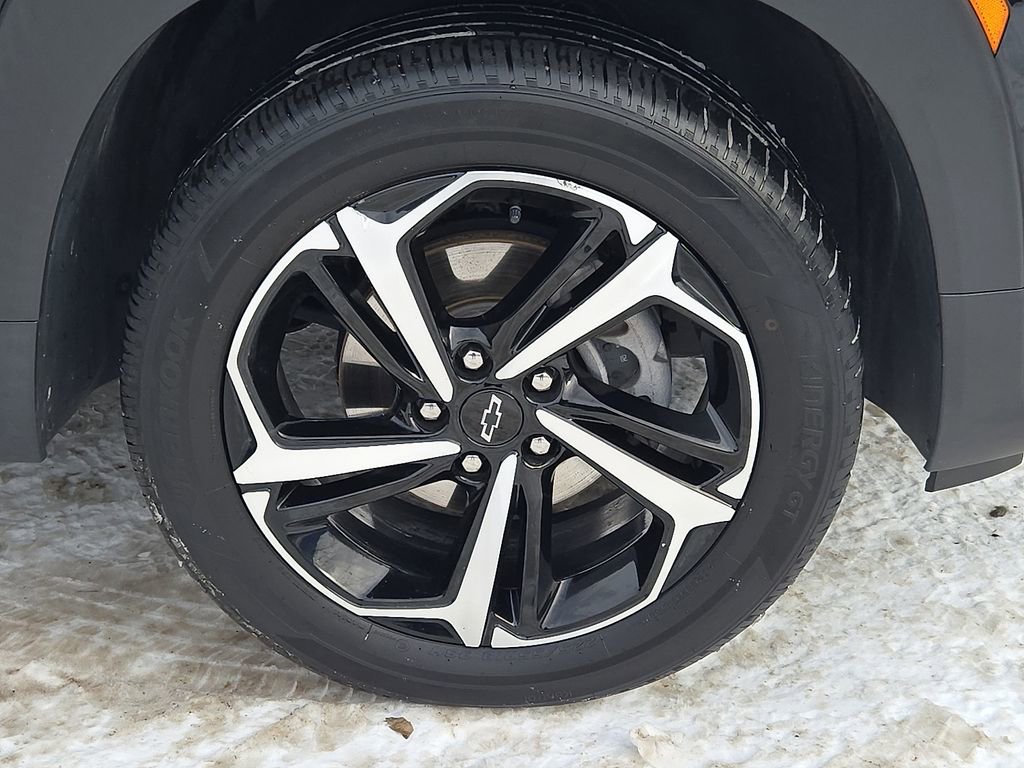 Used 2023 Chevrolet TrailBlazer RS w/ Convenience Package image 9
