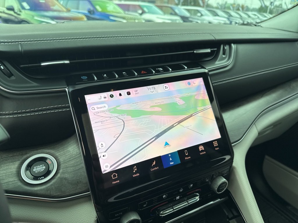 Used 2022 Jeep Grand Cherokee Overland w/ Luxury Tech Group IV image 30