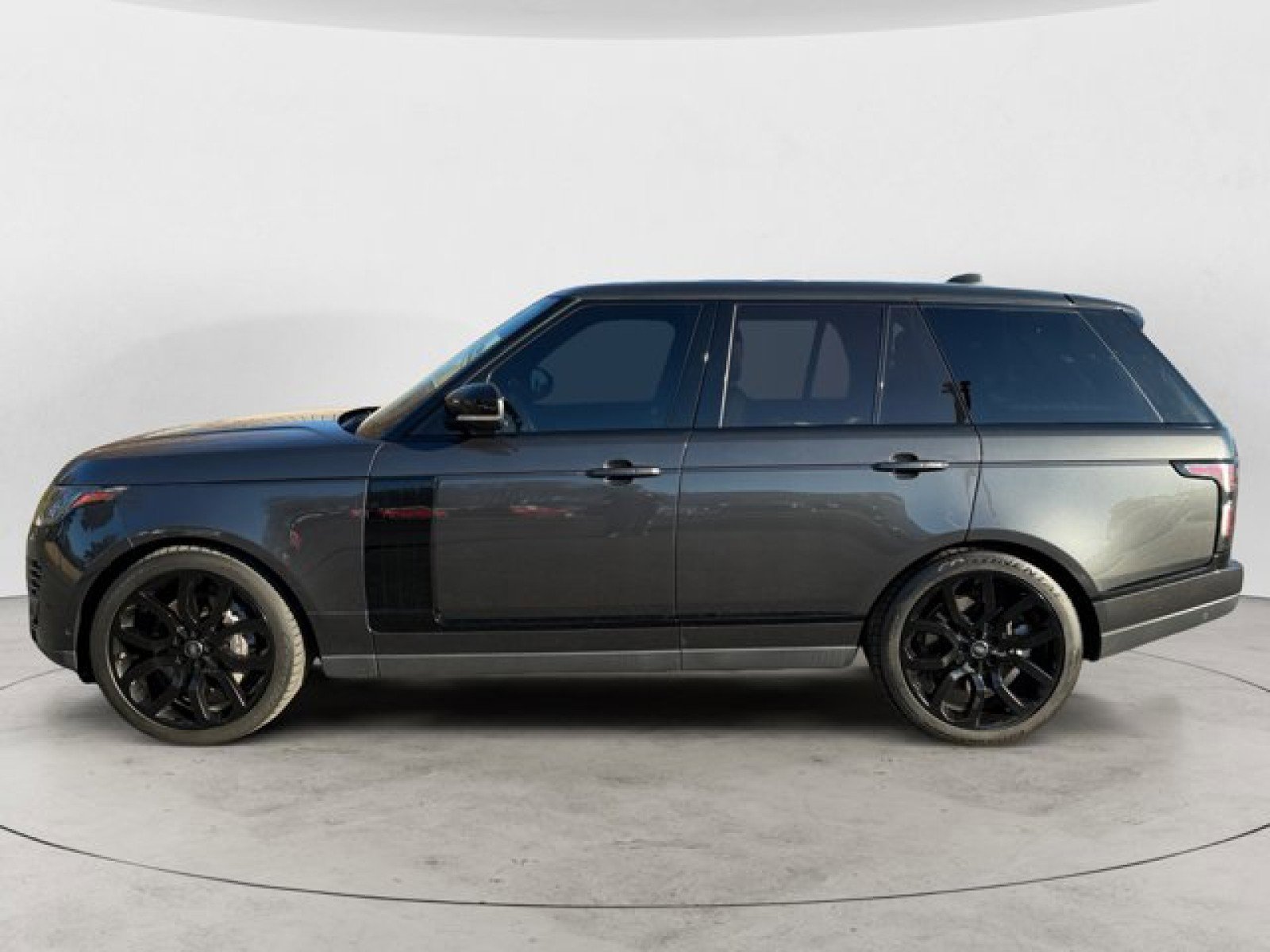 Used 2020 Land Rover Range Rover HSE image 7