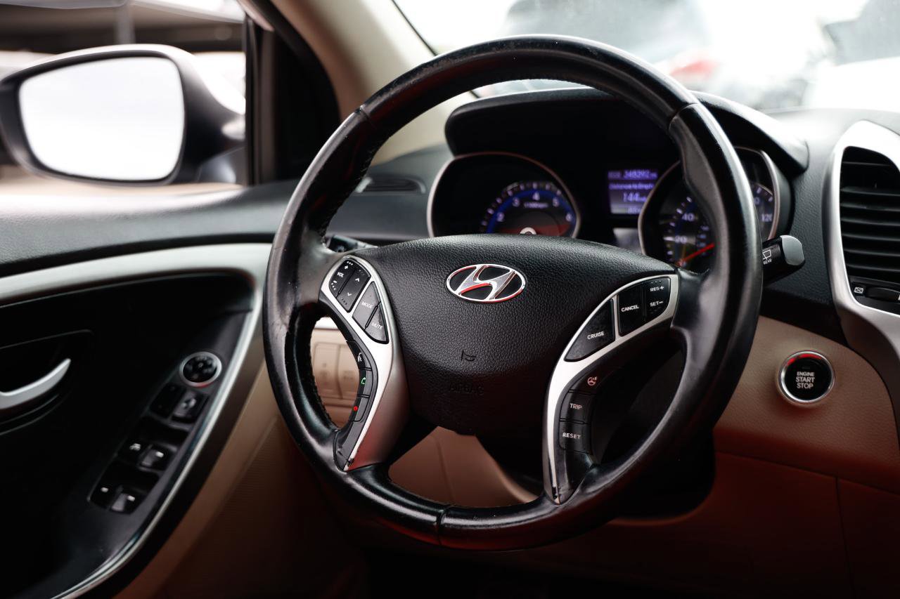 Used 2013 Hyundai Elantra GT w/ Style Pkg image 27