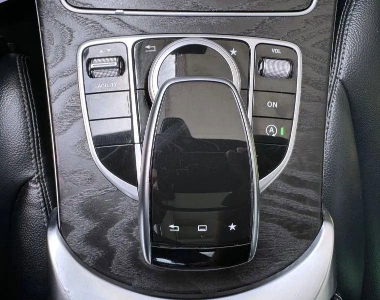 Used 2015 Mercedes-Benz C 300 4MATIC Sedan image 37