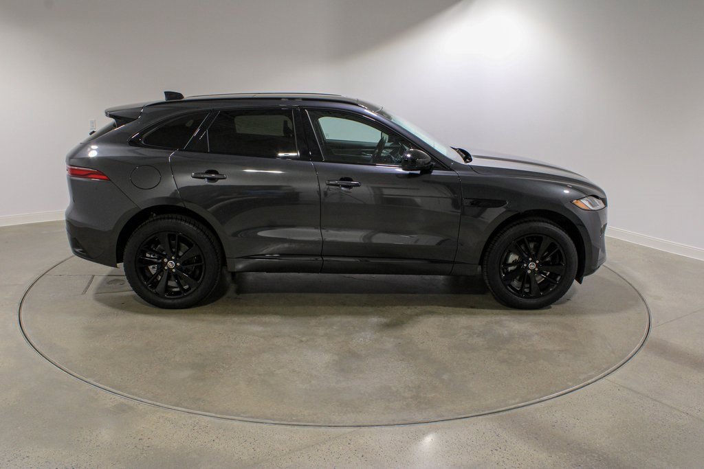 New 2025 Jaguar F-PACE R-Dynamic S image 6