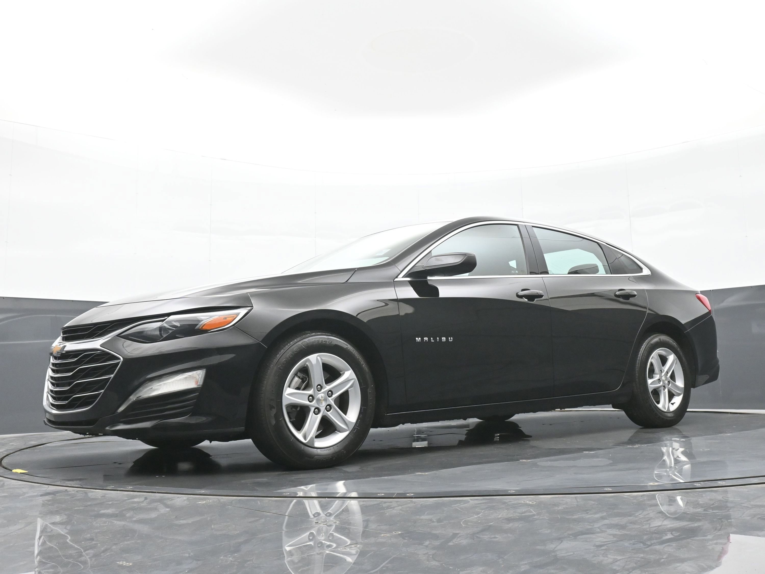 Used 2024 Chevrolet Malibu LS FWD image 42