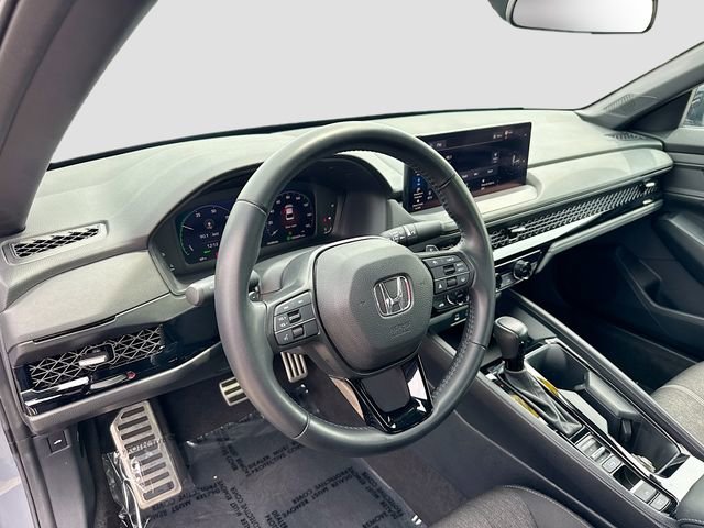 Used 2023 Honda Accord Sport image 9