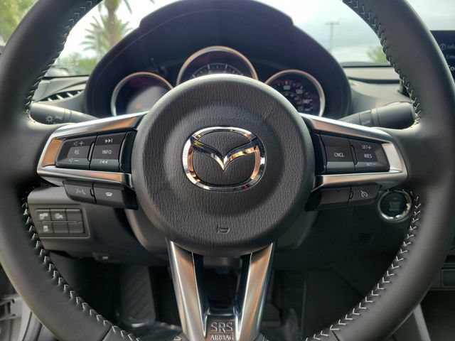 Certified 2025 MAZDA MX-5 Miata Club RWD image 16