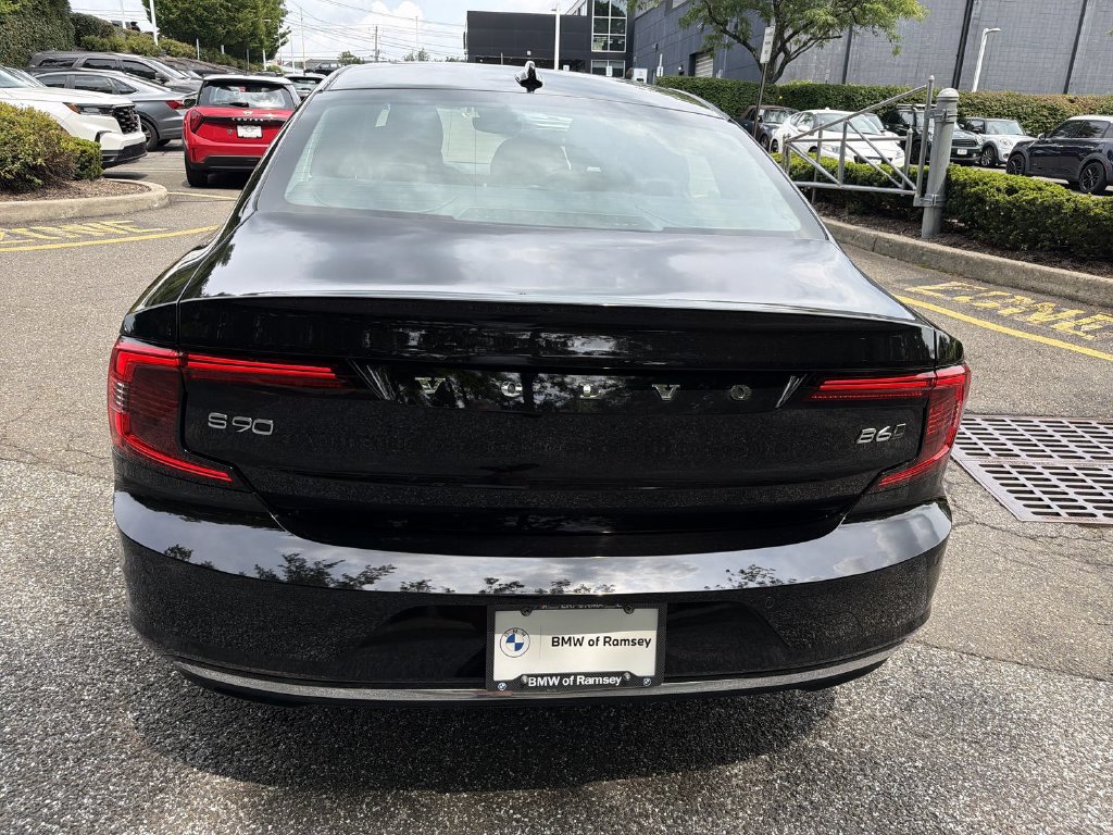 Used 2025 Volvo S90 B6 Plus AWD/4WD image 13
