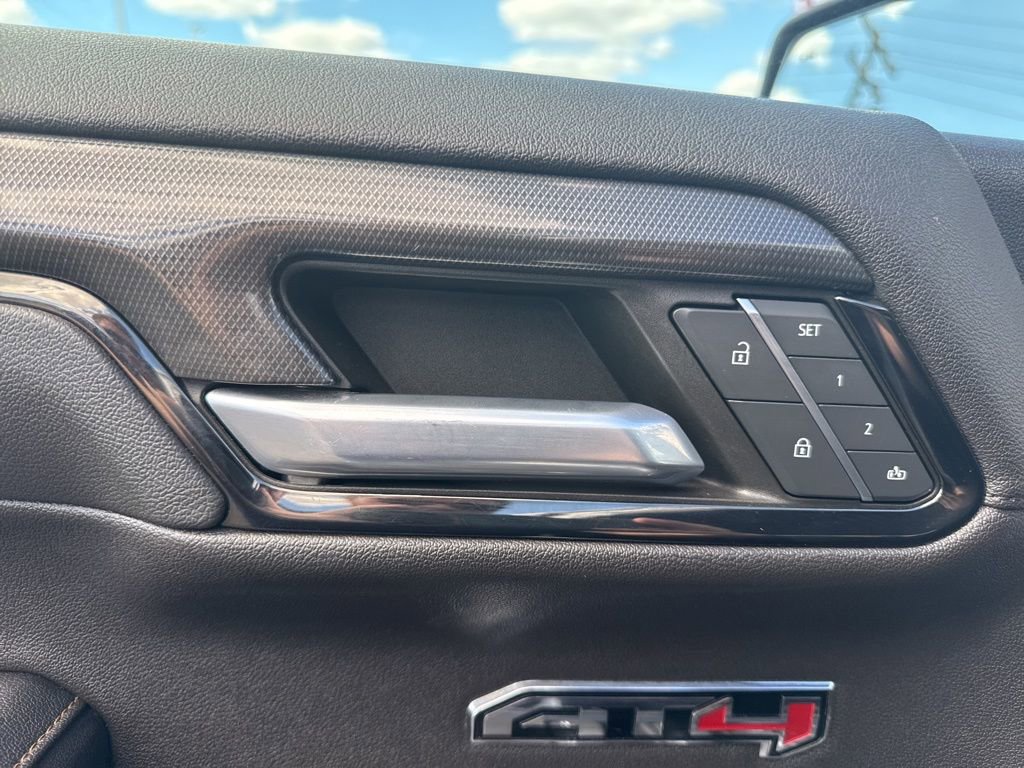 Used 2023 GMC Sierra 1500 AT4 w/ AT4 Premium Package image 11