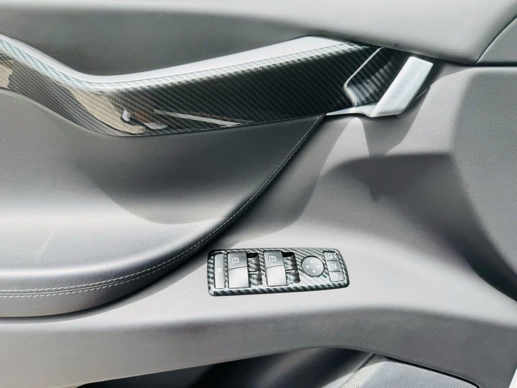 Used 2019 Tesla Model X 100D image 11