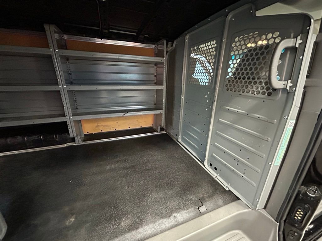 Used 2016 Nissan NV 2500 SL w/ Technology Package image 35