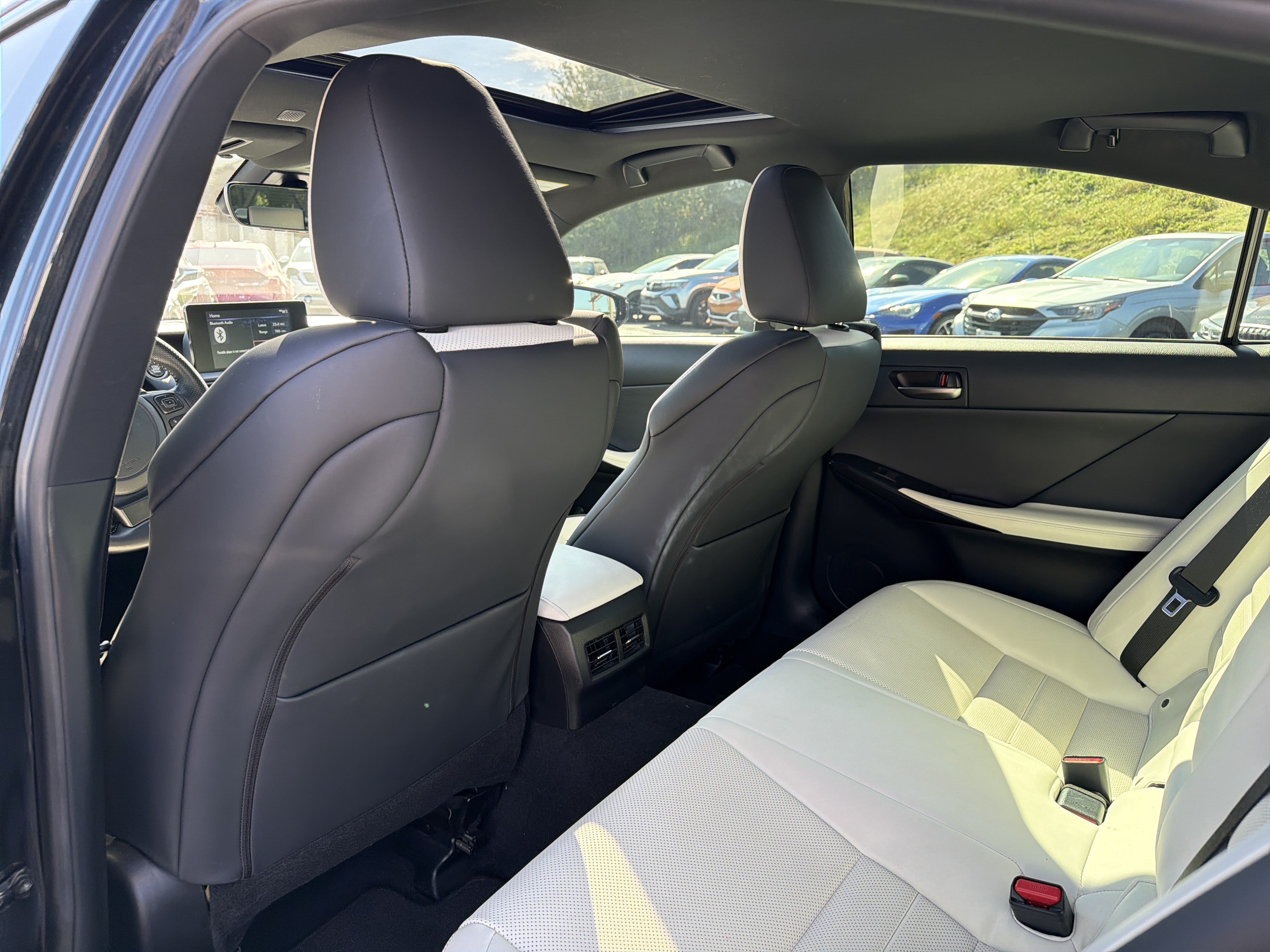 Used 2022 Lexus IS 350 F Sport RWD image 29