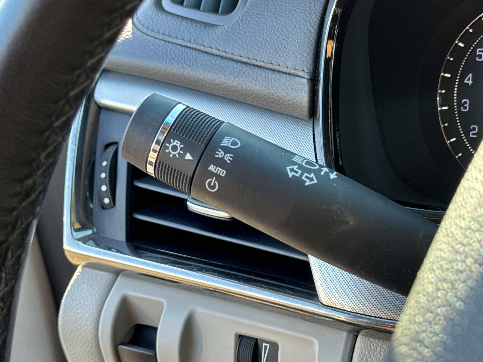 Used 2019 Cadillac CTS Luxury image 9