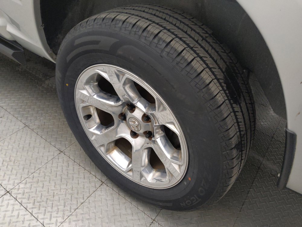 Used 2017 RAM 1500 Express AWD/4WD image 31