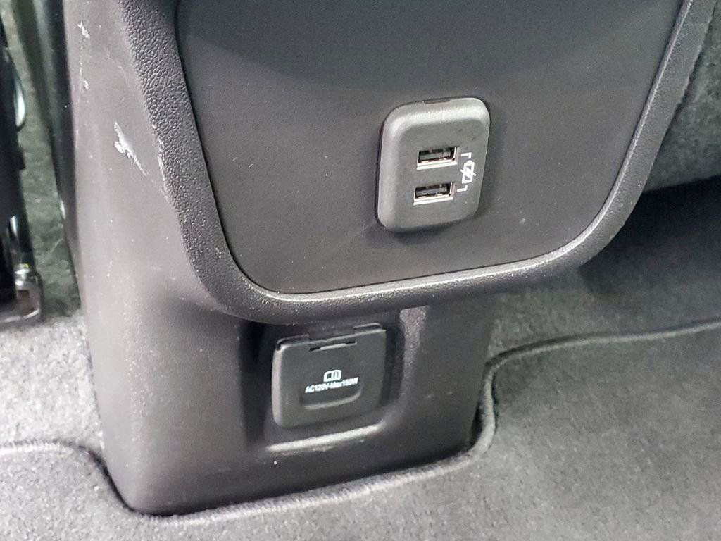 Used 2023 Chevrolet Equinox Premier image 27