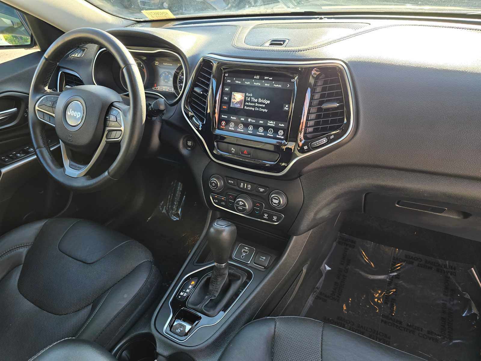 Used 2019 Jeep Cherokee Limited FWD image 10