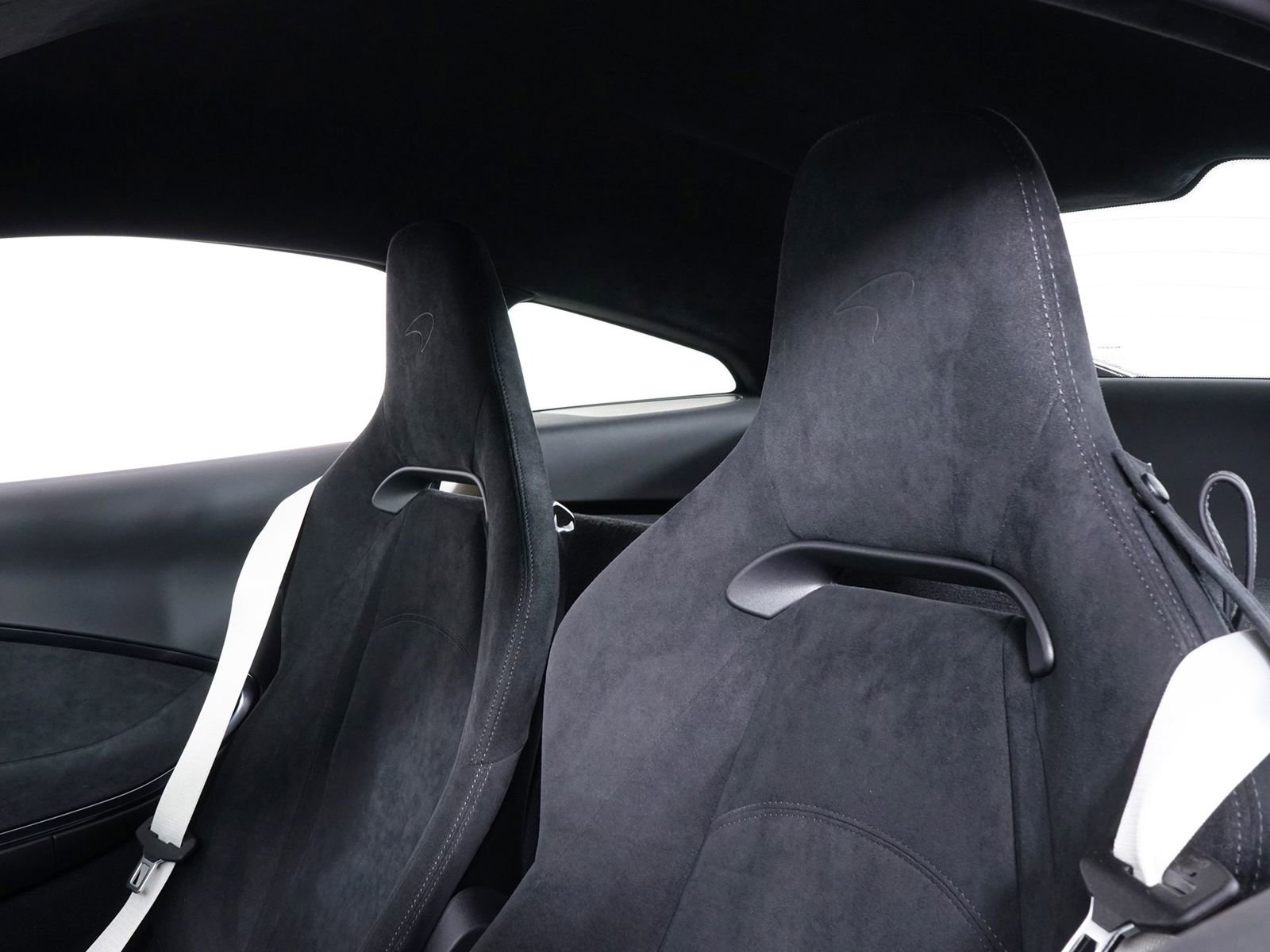 New 2026 McLaren Artura image 25