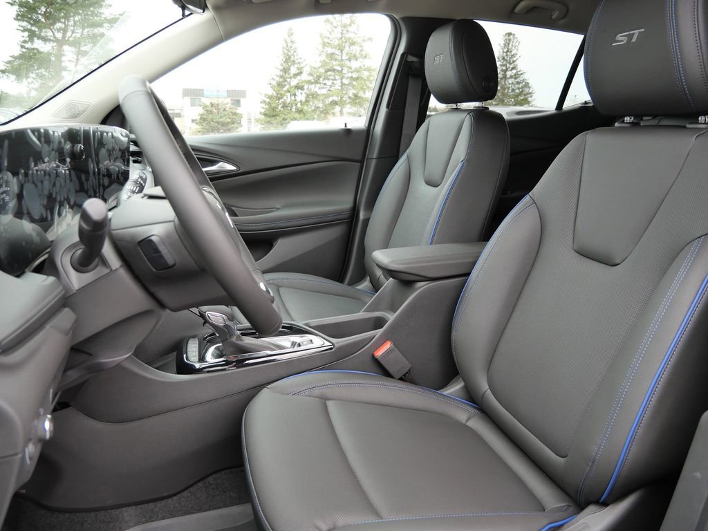 New 2026 Buick Encore GX Sport Touring w/ Advanced Technology Package AWD/4WD image 35