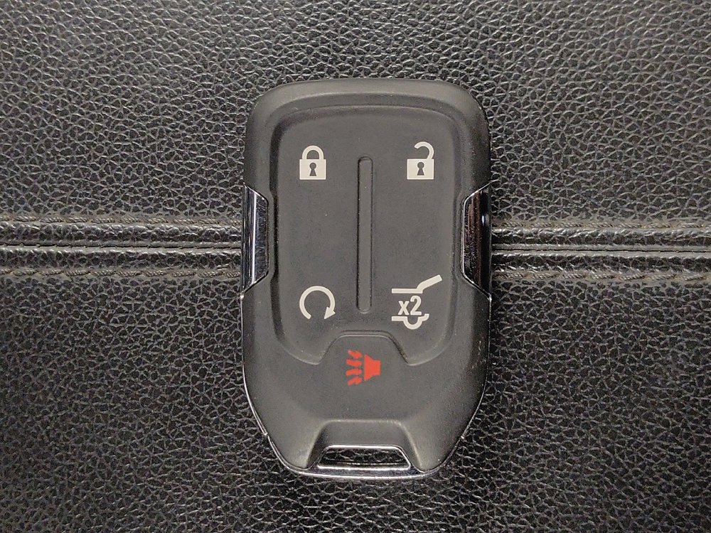 Used 2022 GMC Terrain SLT w/ LPO, 'HIT The Road' Package image 32