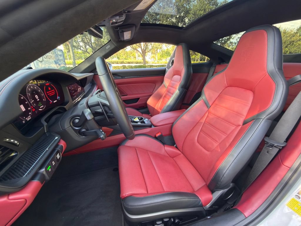 Used 2025 Porsche 911 Carrera 4 GTS AWD/4WD image 26