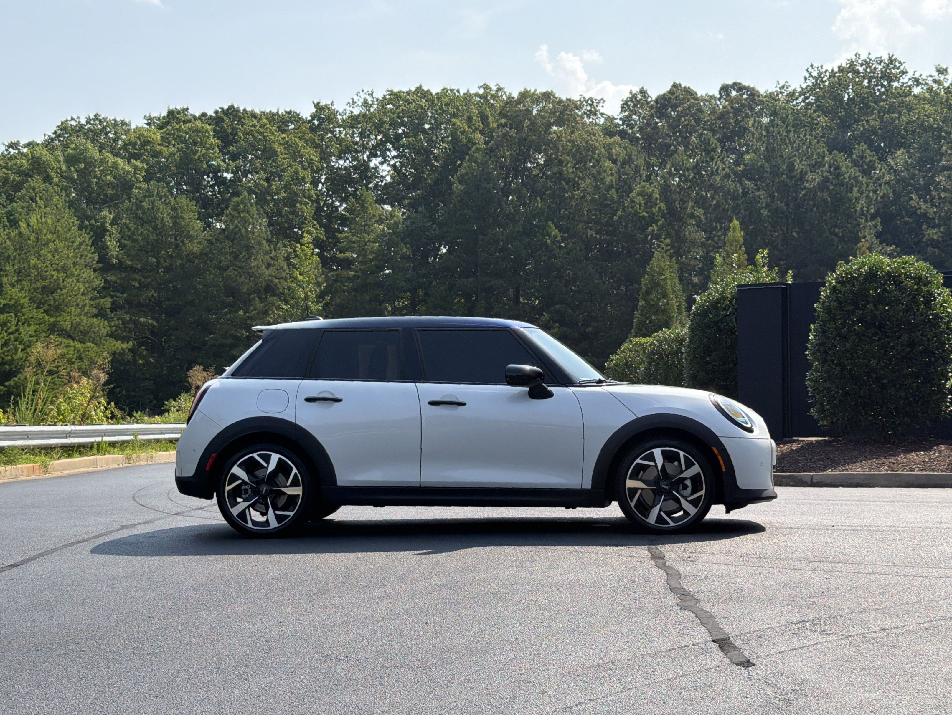 Used 2025 MINI Cooper S FWD image 5