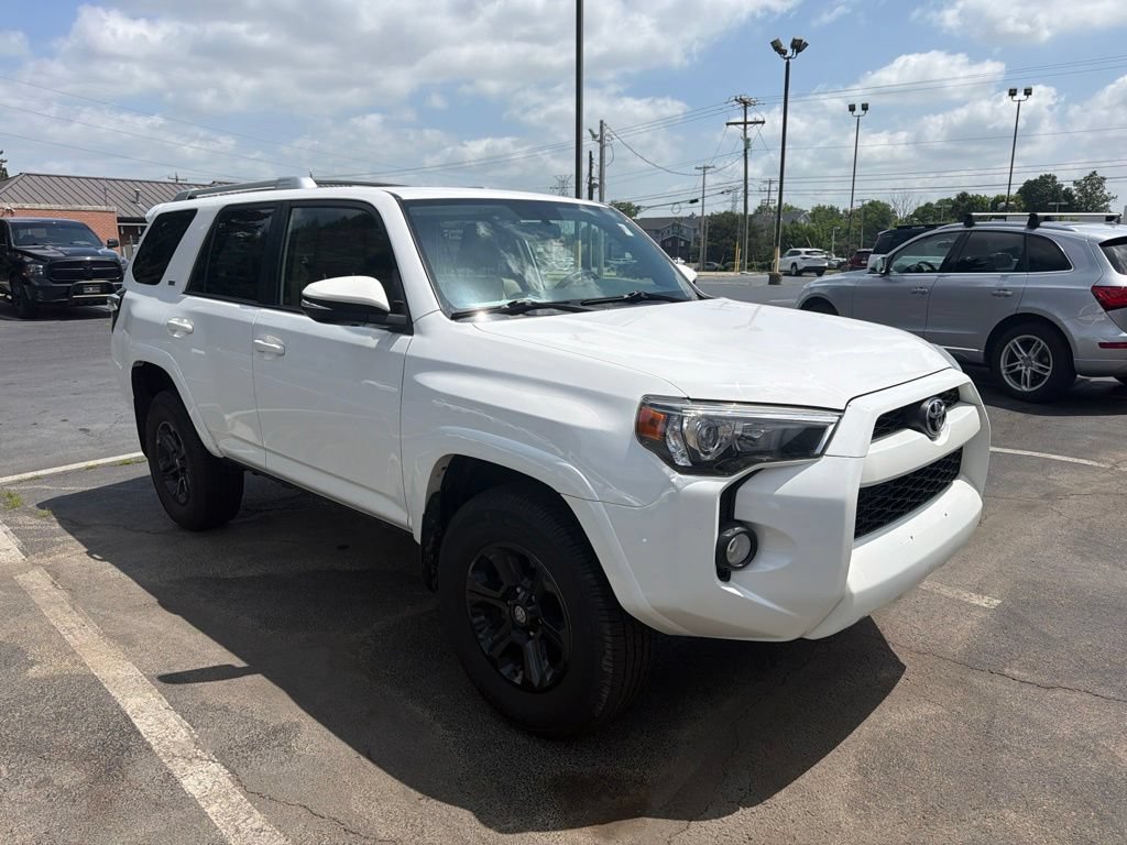 Used 2018 Toyota 4Runner SR5 Premium AWD/4WD image 3