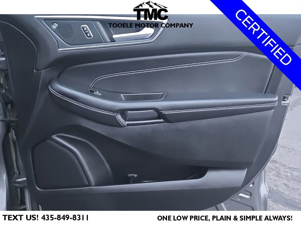 Used 2024 Ford Edge Titanium image 30
