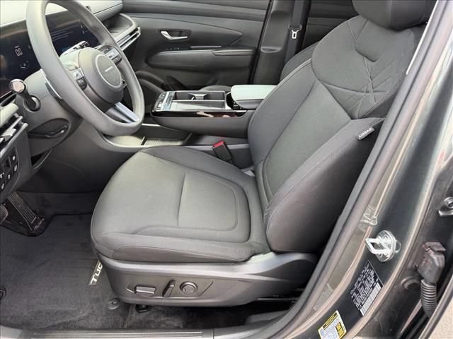 Used 2025 Hyundai Tucson Blue AWD/4WD image 8