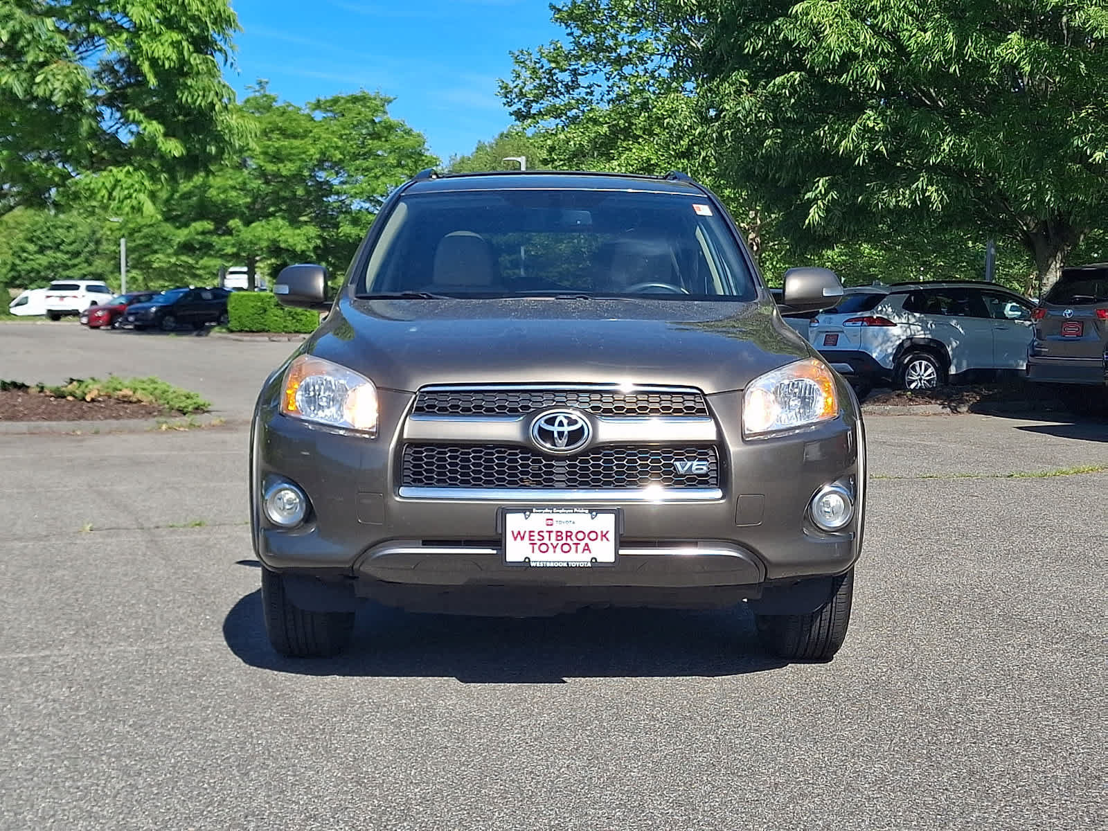 Used 2012 Toyota RAV4 Limited w/ Navigation Value Pkg AWD/4WD image 2