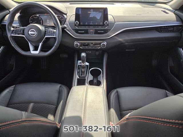 Used 2024 Nissan Altima 2.5 SR FWD image 15