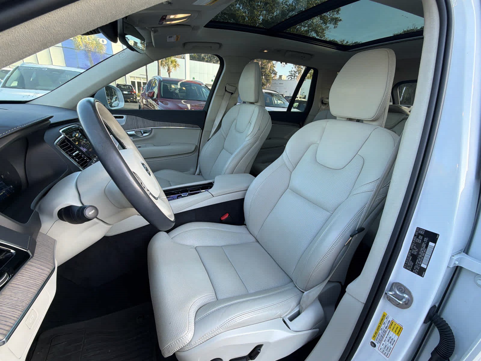 Used 2024 Volvo XC90 B6 Ultimate w/ Lounge Package AWD/4WD image 26